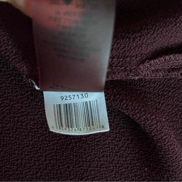 Vince Camuto Wine Simi-Sheer Blouse 2X - Picture 9 of 10